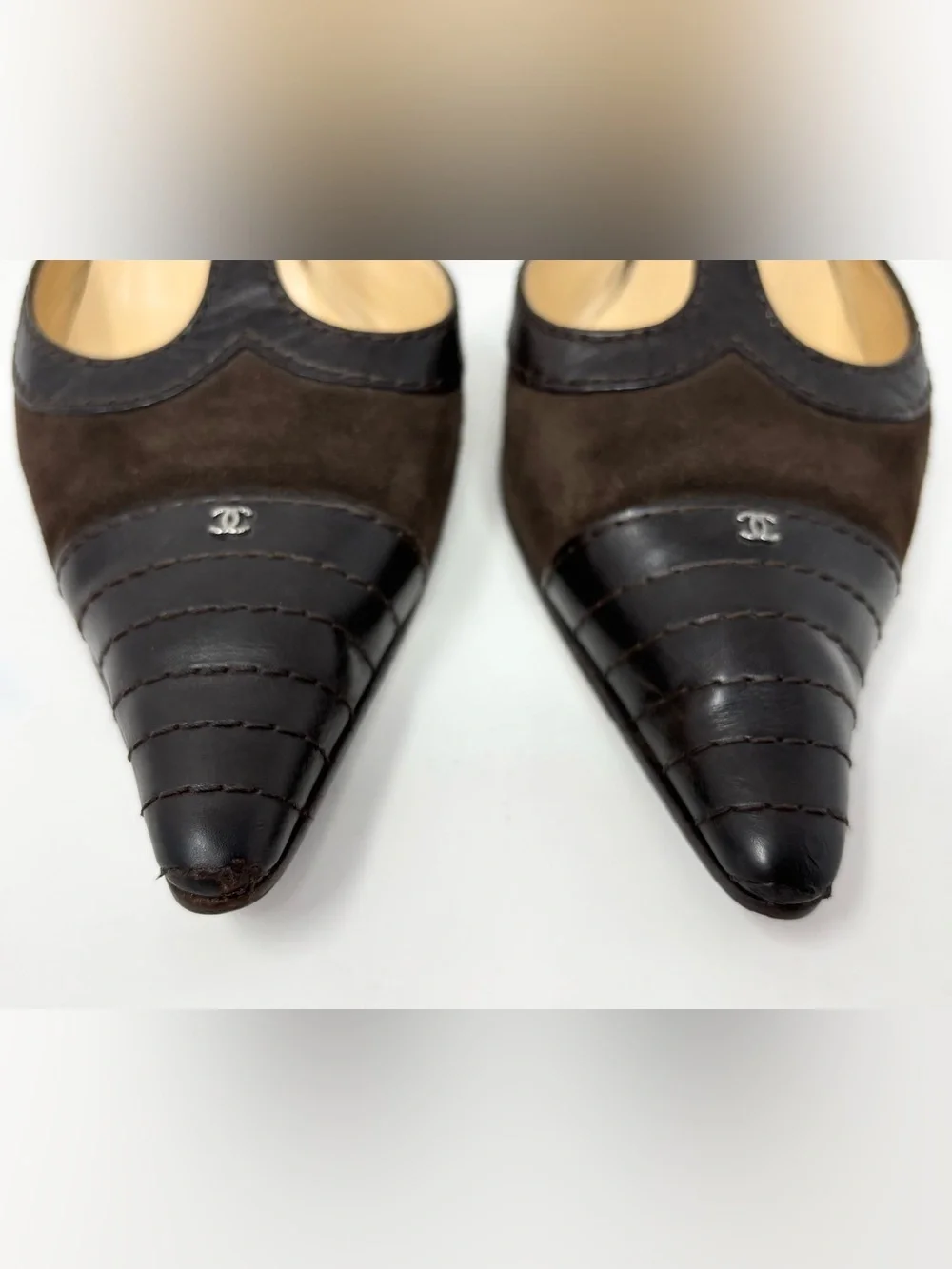 Chanel Vintage 2003 T-Strap Pumps Brown Suede Leather Pointed Toe 38